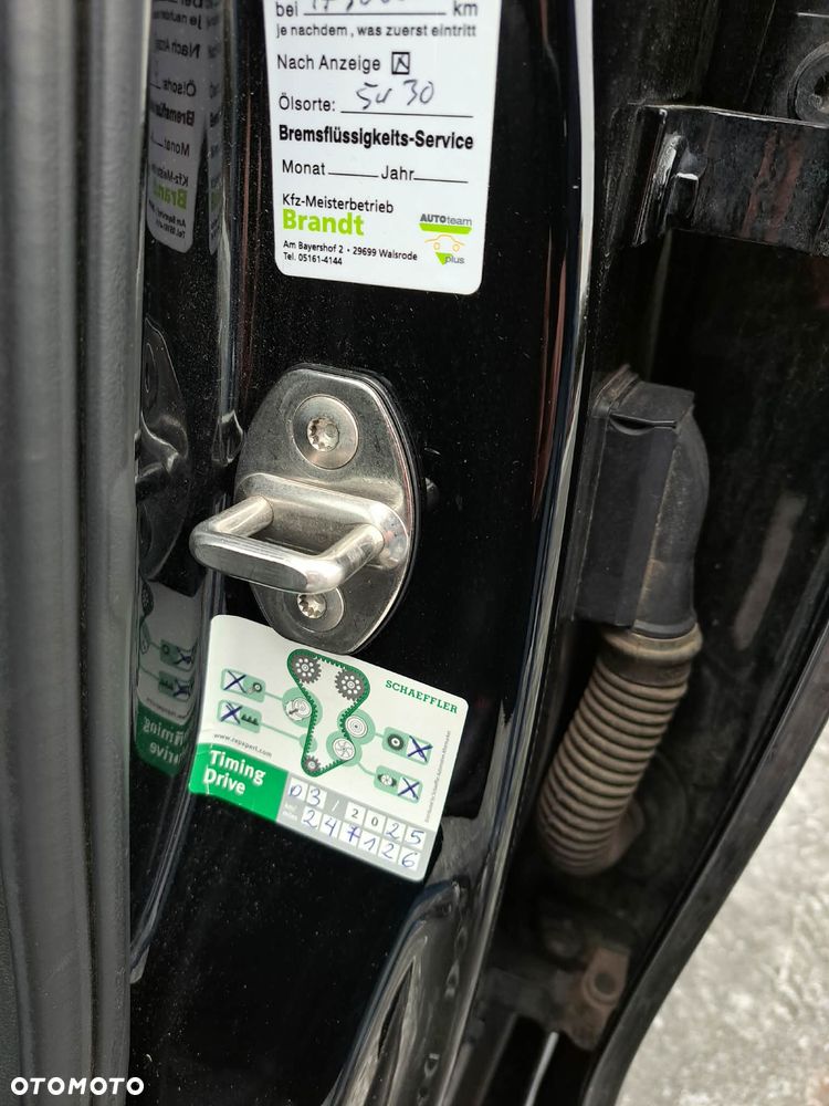 Audi A4 Avant 2.0 TDI ultra - 9