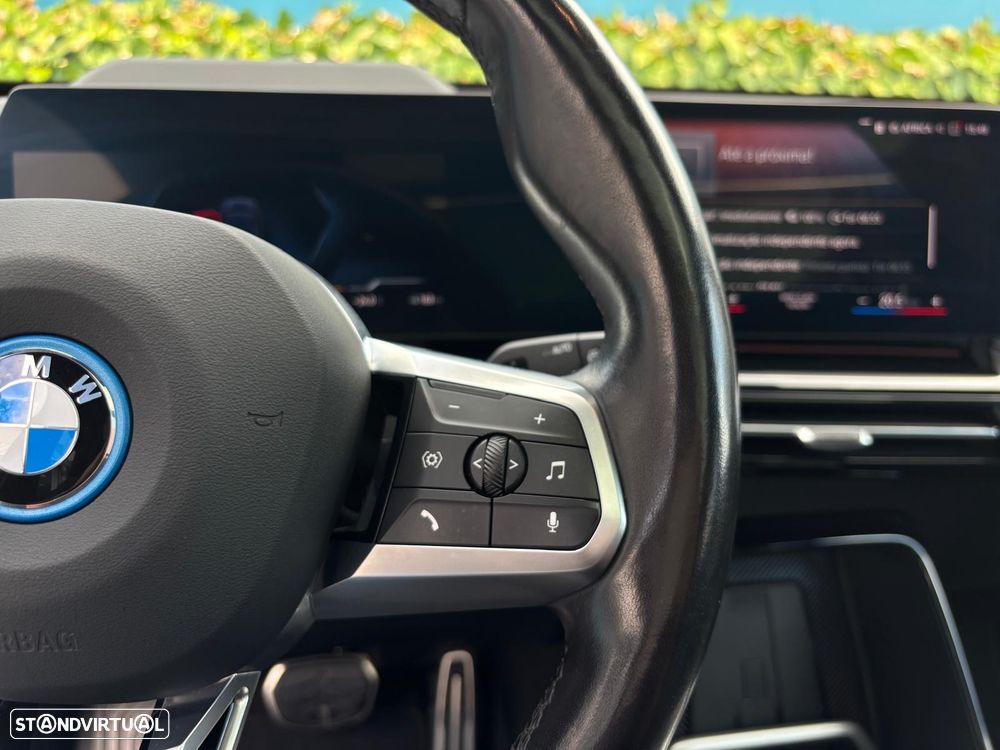 BMW iX1 xDrive30 M Sport Pack - 9