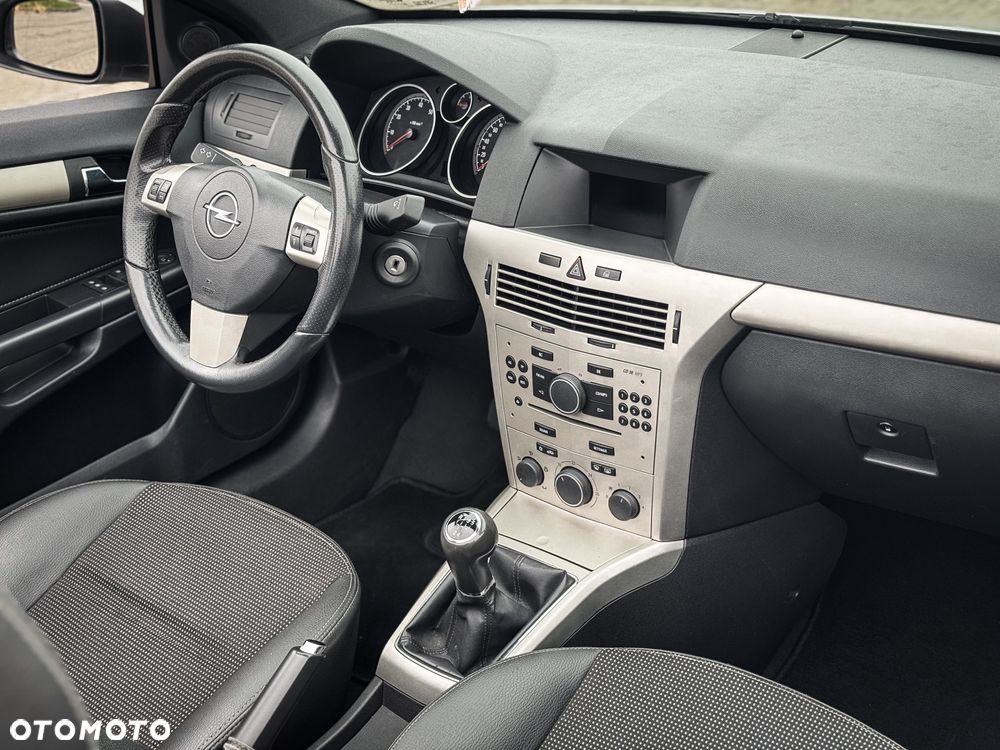 Opel Astra 1.6 Enjoy - 10