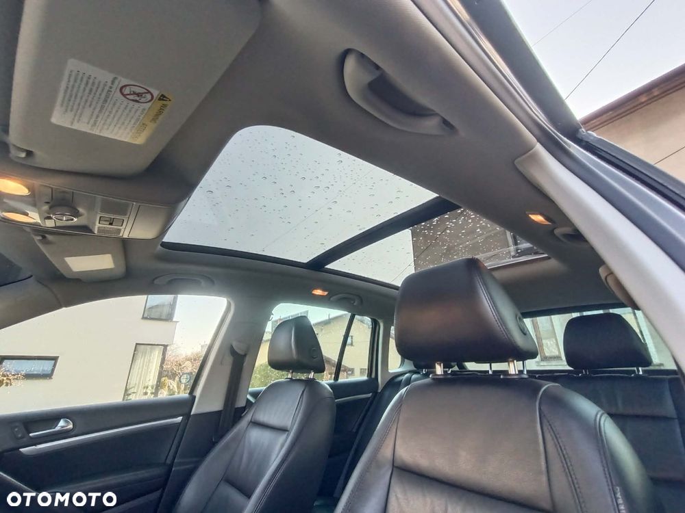 Volkswagen Tiguan - 17
