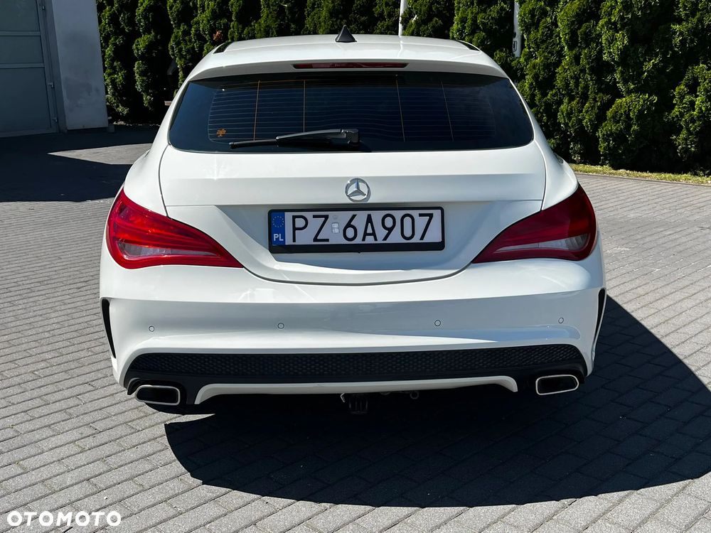 Mercedes-Benz CLA 180 7G-DCT AMG Line - 4