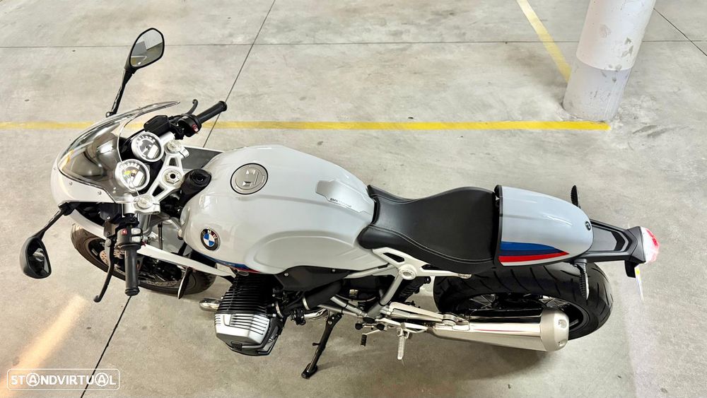 BMW R nineT Cafe Racer - 12