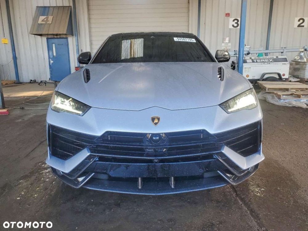 Lamborghini Urus - 2