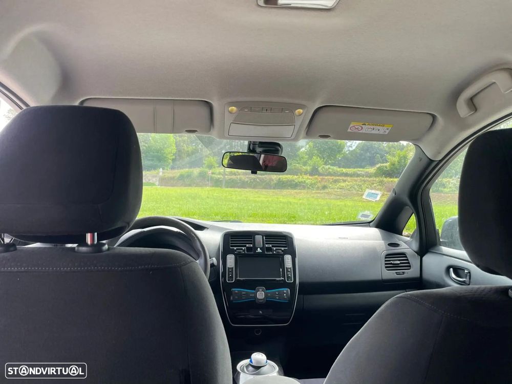 Nissan Leaf - 13