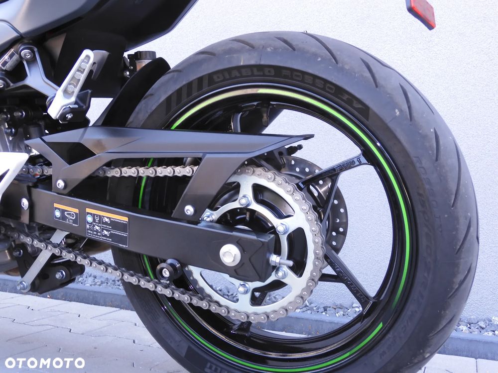 Kawasaki Ninja 500 - 31