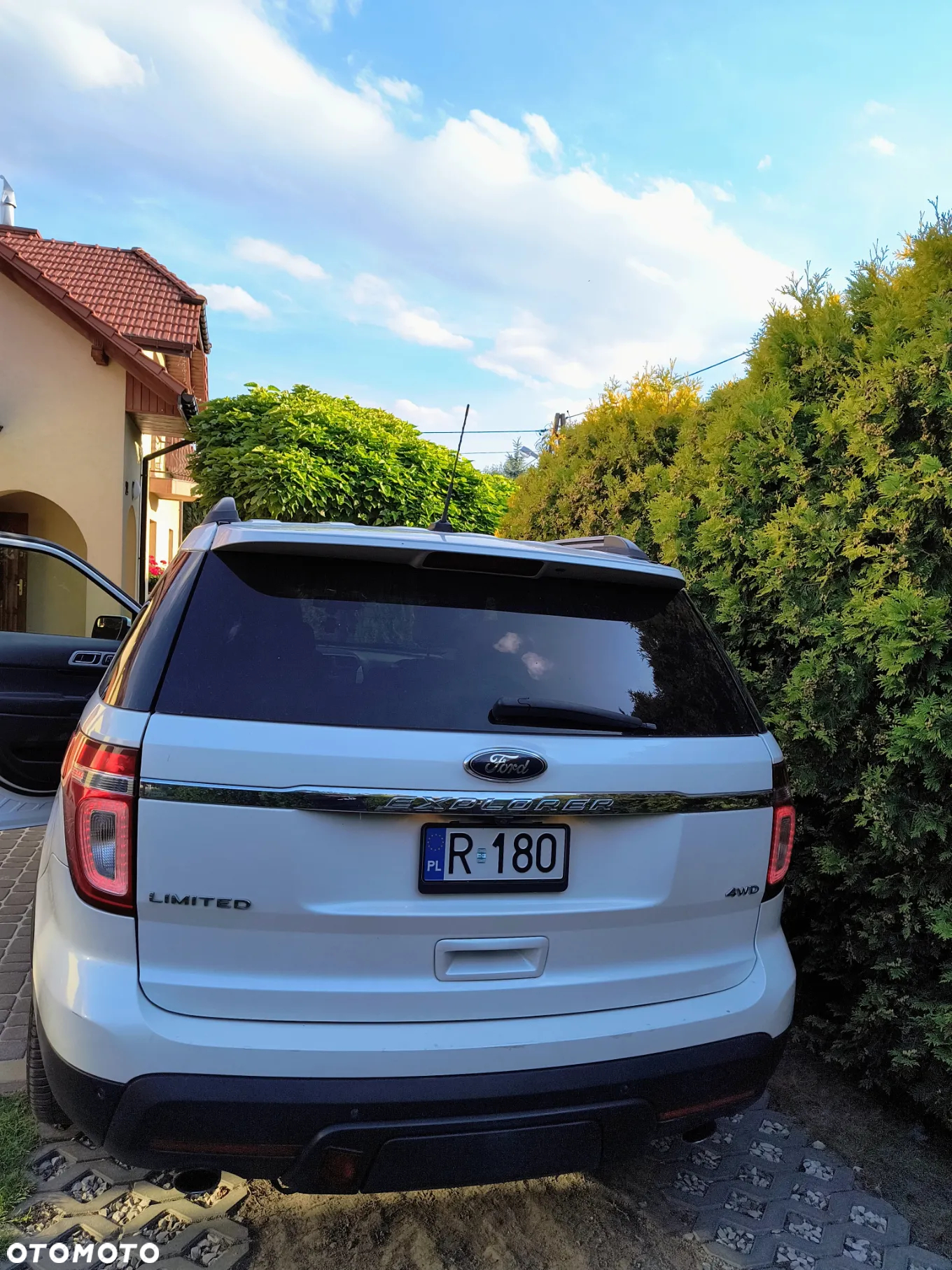 Ford Explorer - 6
