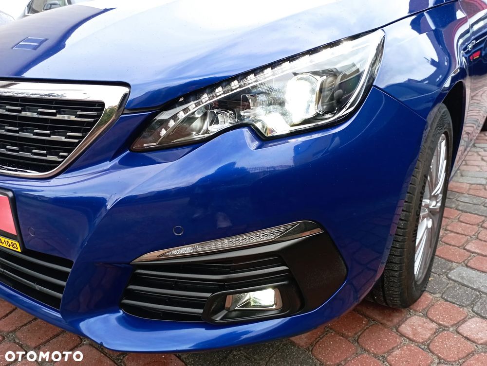 Peugeot 308 1.2 PureTech Allure S&S EAT6 - 24
