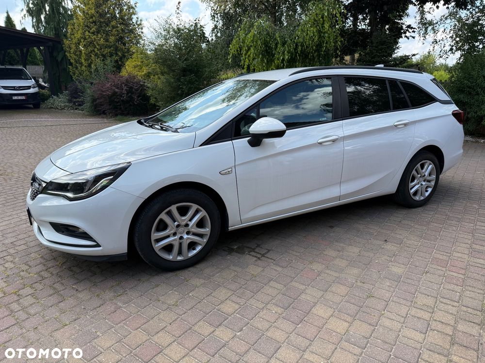 Opel Astra 2018 photo 4