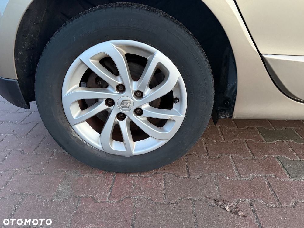 Renault Scenic Energy TCe 115 S&S LIMITED - 8