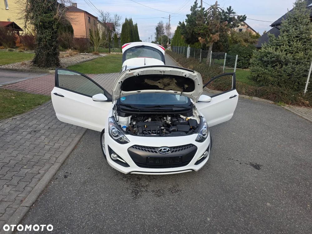 Hyundai i30 1.4 Fifa World Cup Edition - 4