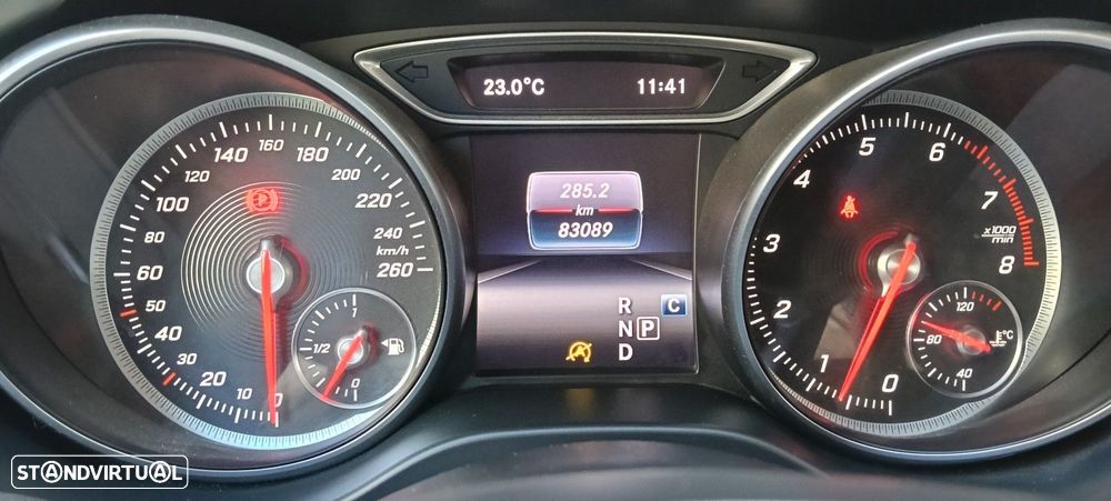 Mercedes-Benz GLA 220 4Matic 7G-DCT Style - 17