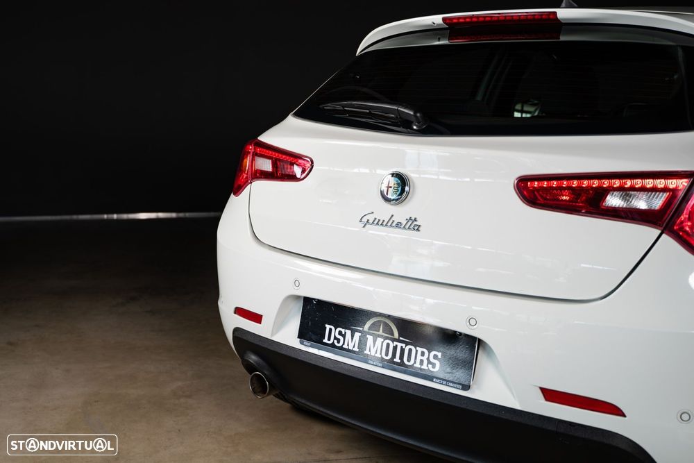 Alfa Romeo Giulietta 1.6 JTDm Exclusive - 44