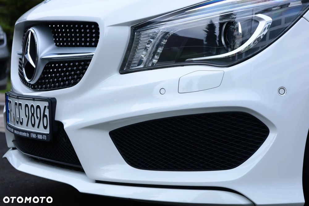 Mercedes-Benz CLA 180 AMG Line - 13