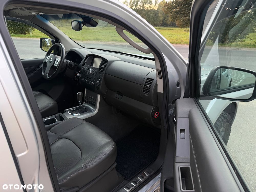 Nissan Navara - 25