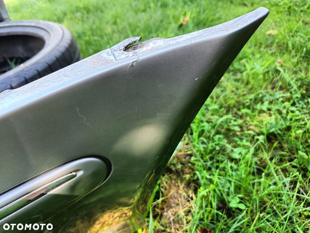 MERCEDES W211 SEDAN ZDERZAK TYŁ TYLNY PDC AVANTGARDE 775 - 19