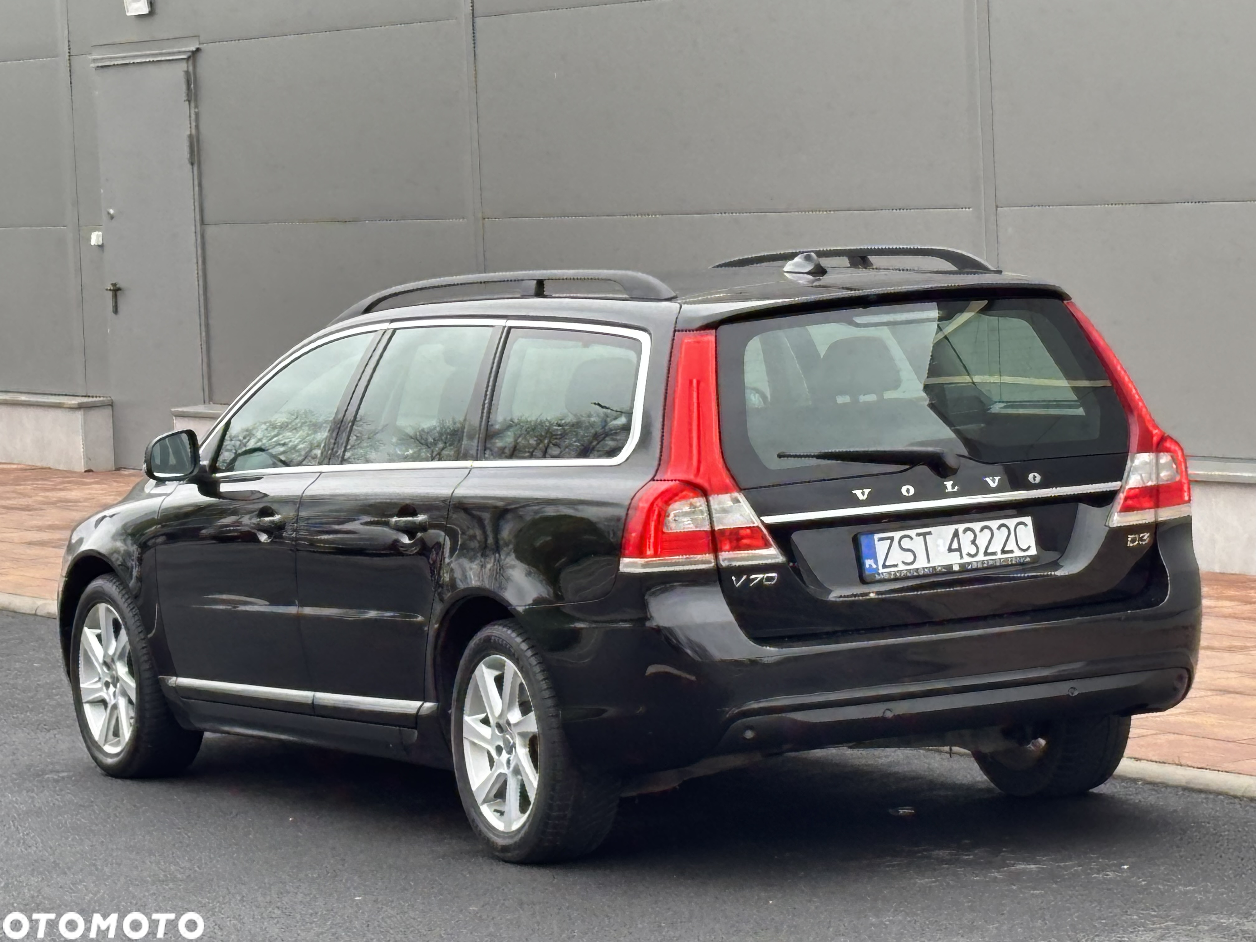 Volvo V70 D3 Geartronic Momentum - 17