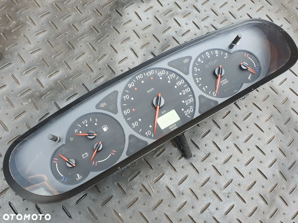 ZEGAR, LICZNIK CITROEN C5 9635289280 EUROPA POSIADAM 2 SZT - 2