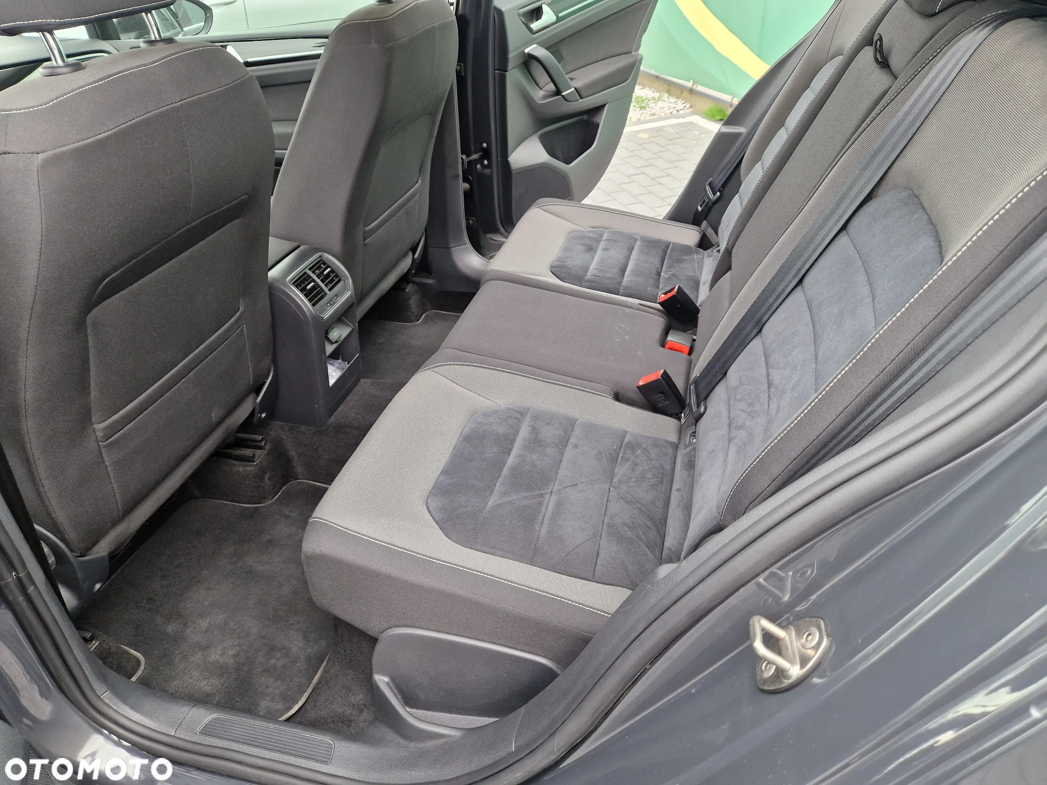 Volkswagen Golf 1.6 TDI BlueMotion Technology Comfortline - 15