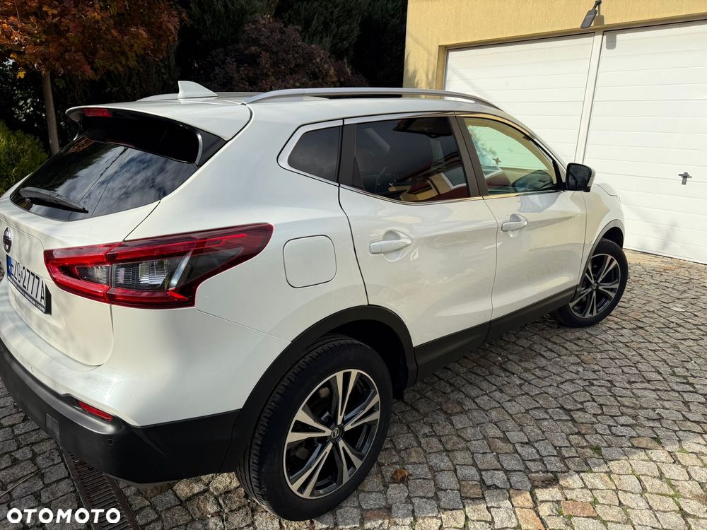 Nissan Qashqai 1.3 DIG-T N-Connecta - 4