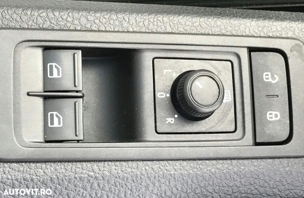 Volkswagen Transporter 2.0 110 kW KR Comfortline 4M - 22