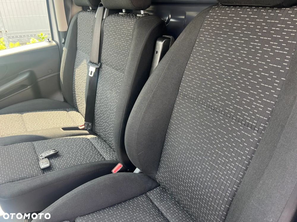 Mercedes-Benz Vito - 25