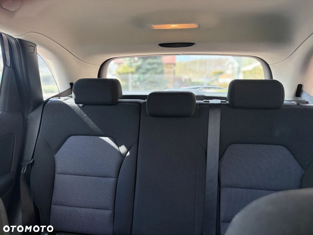 Mercedes-Benz Klasa B 180 d Edition - 9