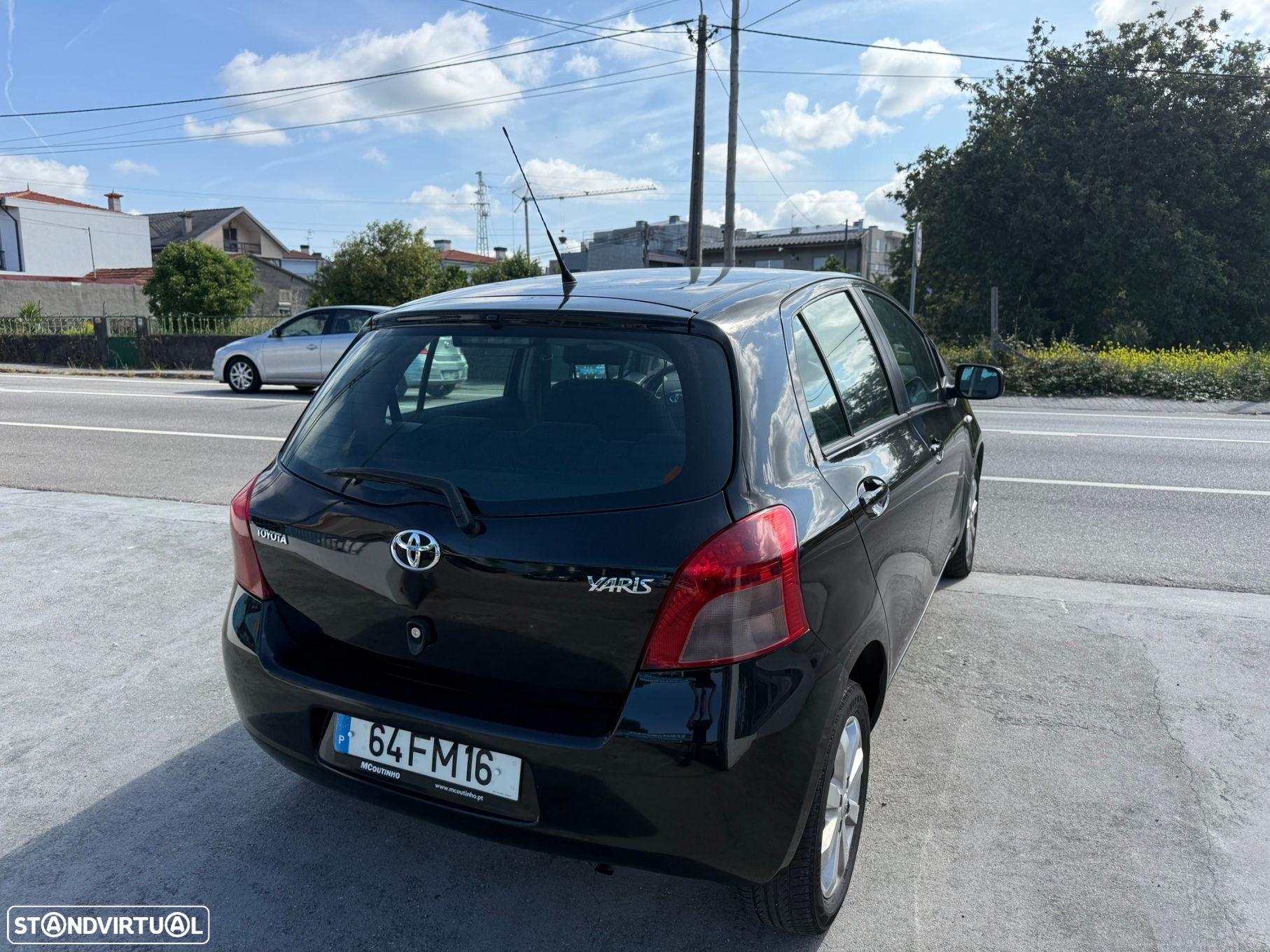 Toyota Yaris 1.0 VVT-i - 4