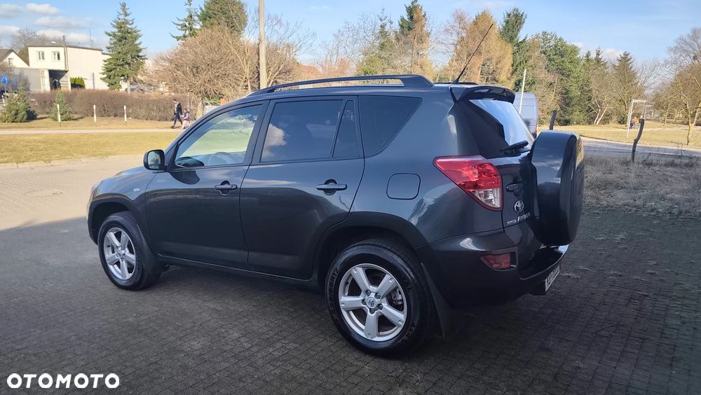 Toyota RAV4 2.0 4x4 Automatik Executive - 37