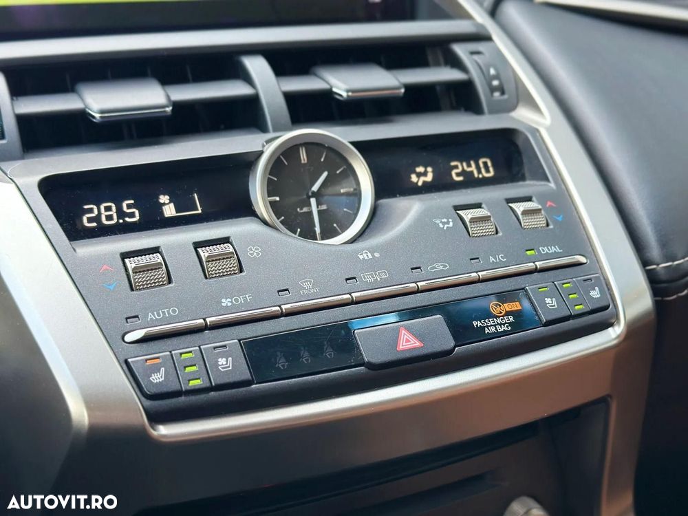 Lexus Seria NX 300h E-FOUR Luxury Line - 30