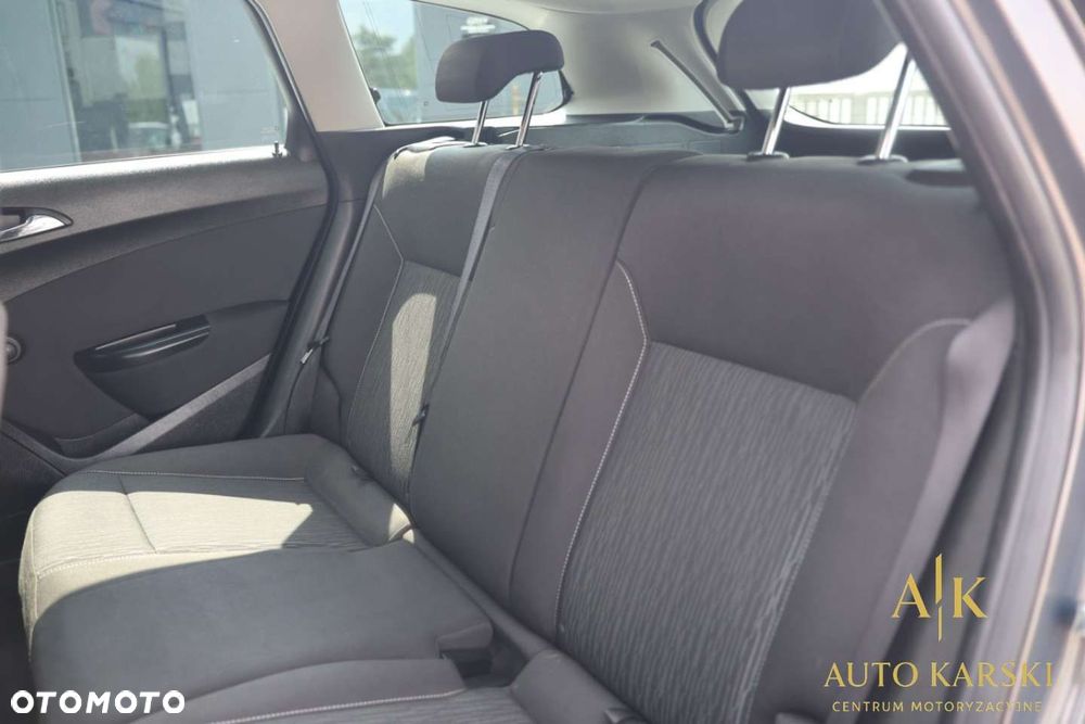 Opel Astra - 34