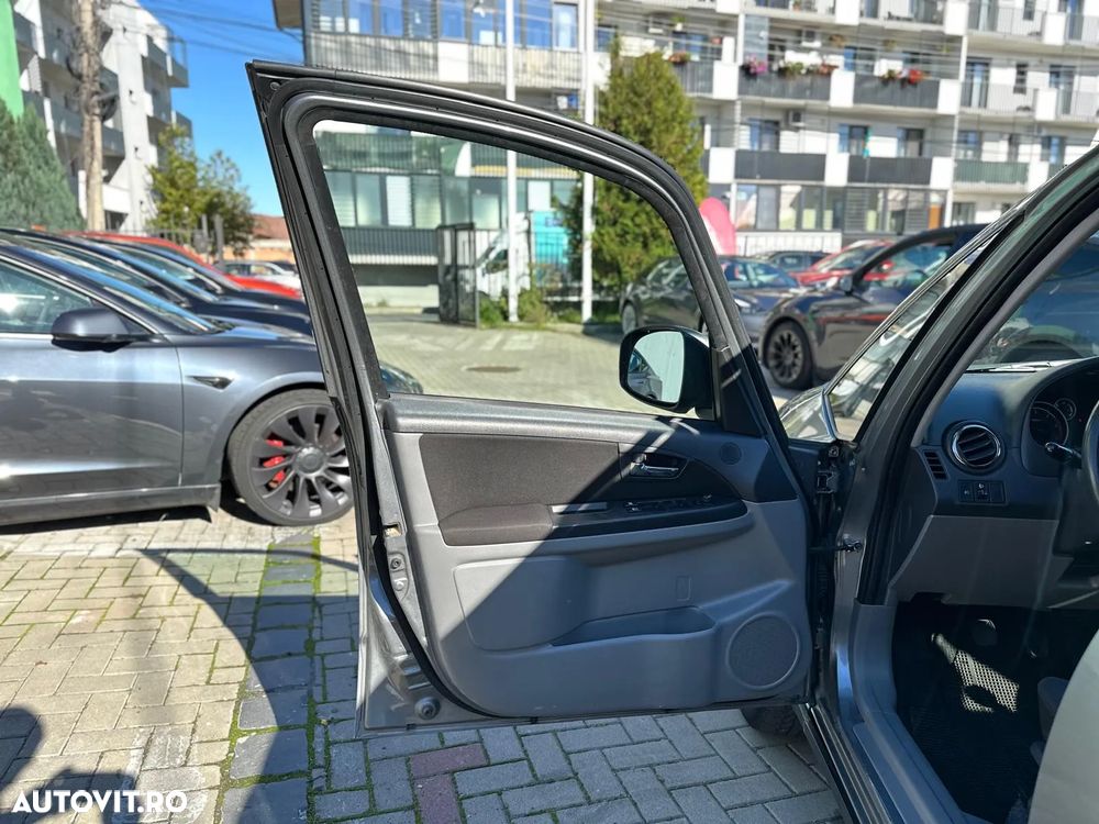 Suzuki SX4 2.0DDIS GS 4WD - 28