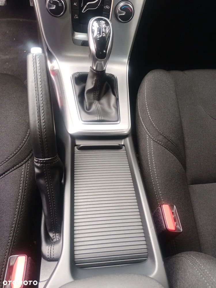 Volvo V40 D3 Drive-E Kinetic - 12