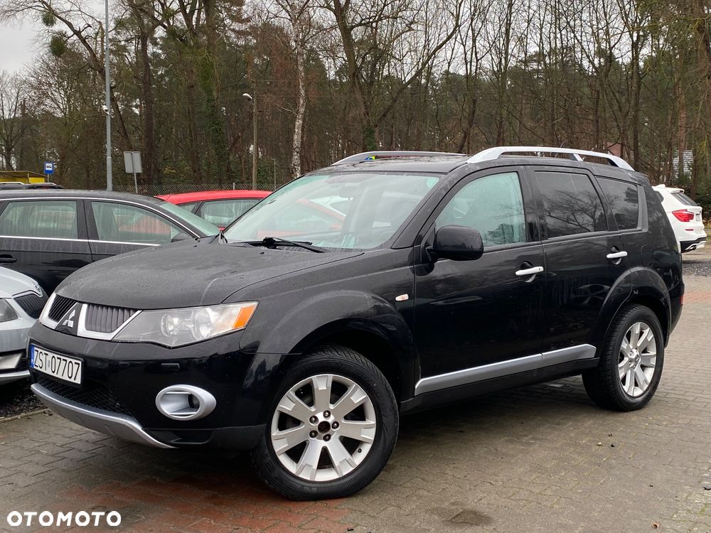 Mitsubishi Outlander 2.0 DID Instyle NAVI - 2