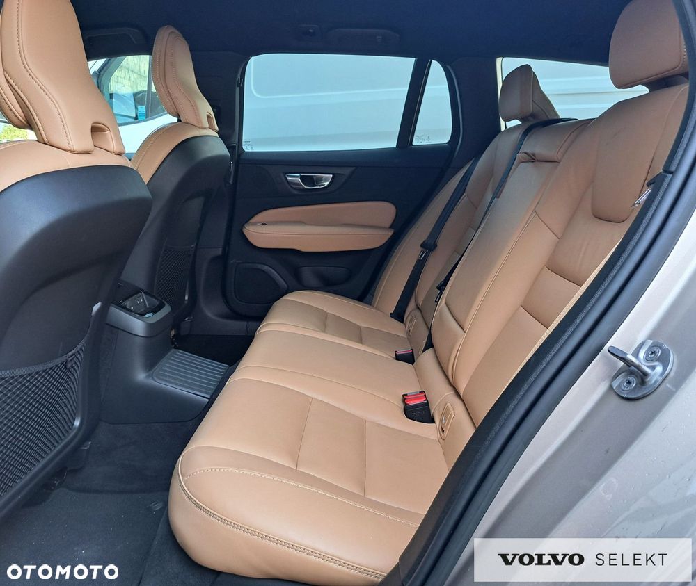 Volvo V60 - 11