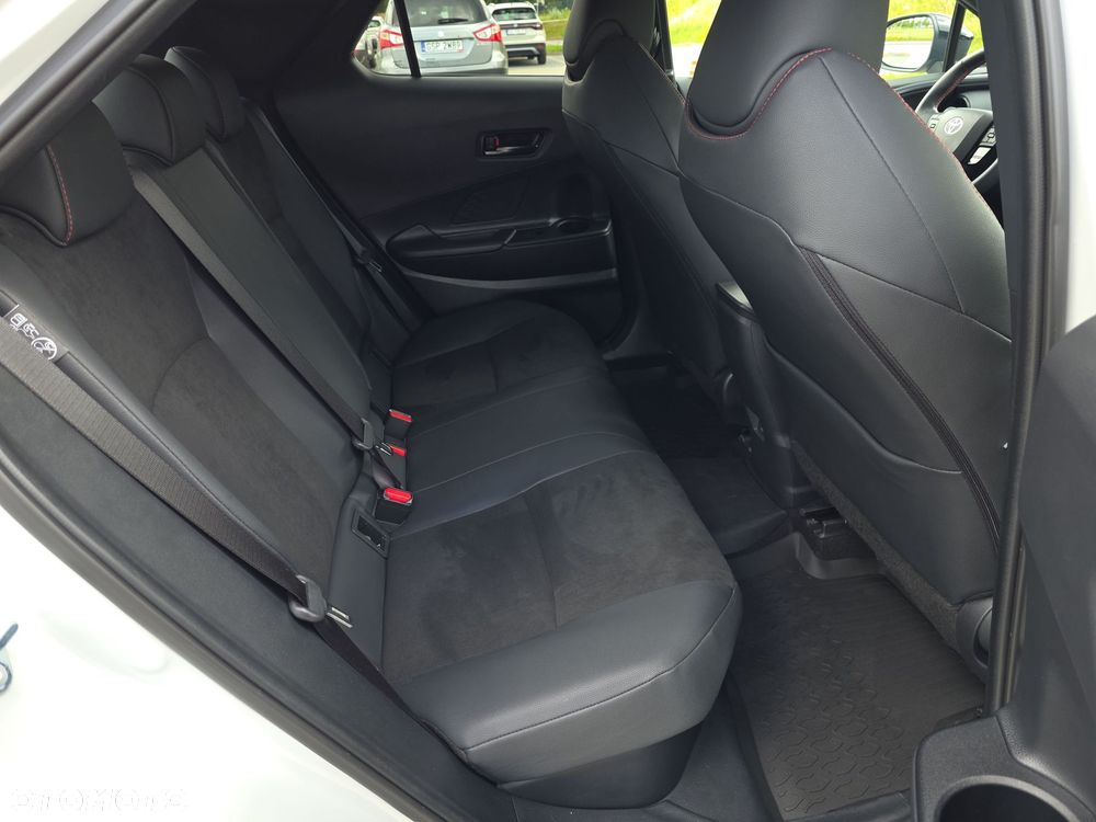 Toyota C-HR - 17