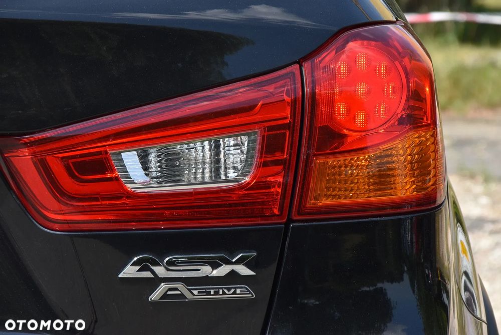 Mitsubishi ASX 1.6 2WD Diamant Edition - 10