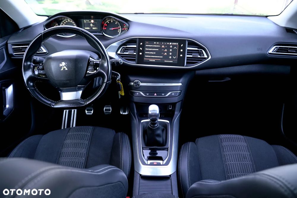 Peugeot 308 - 26
