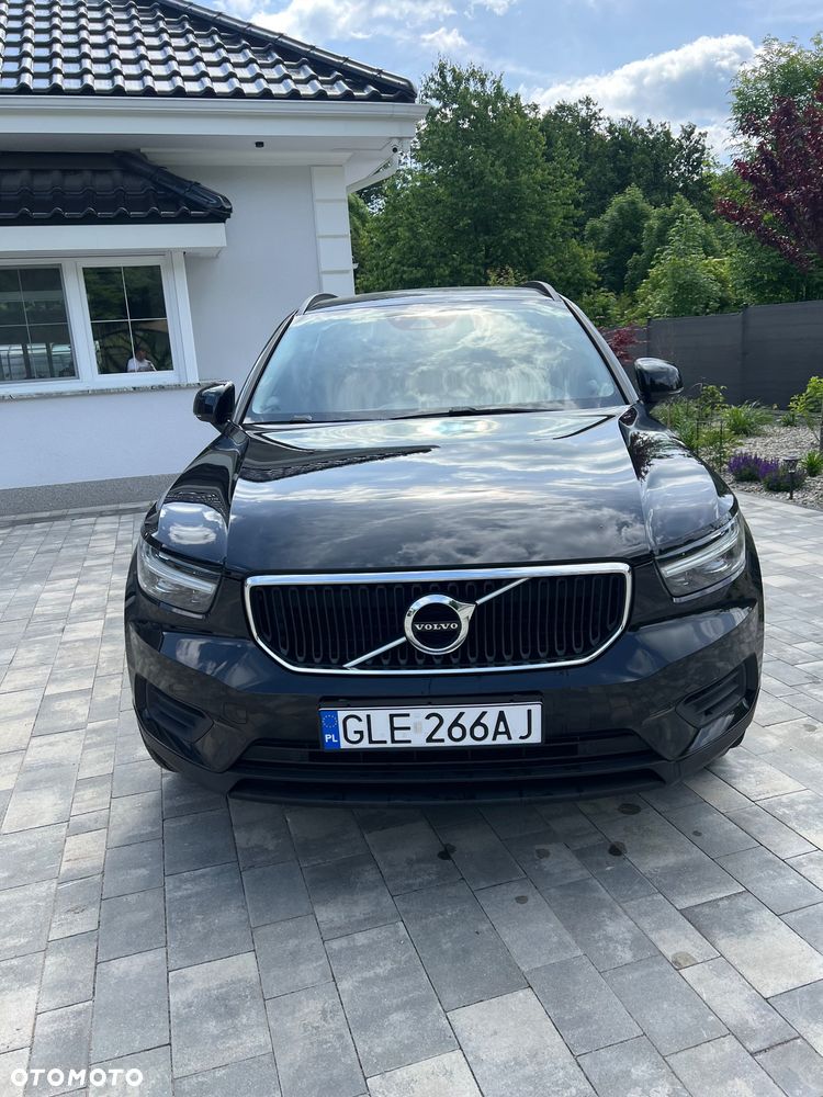Volvo XC 40 T3 Geartronic Momentum Pro - 3
