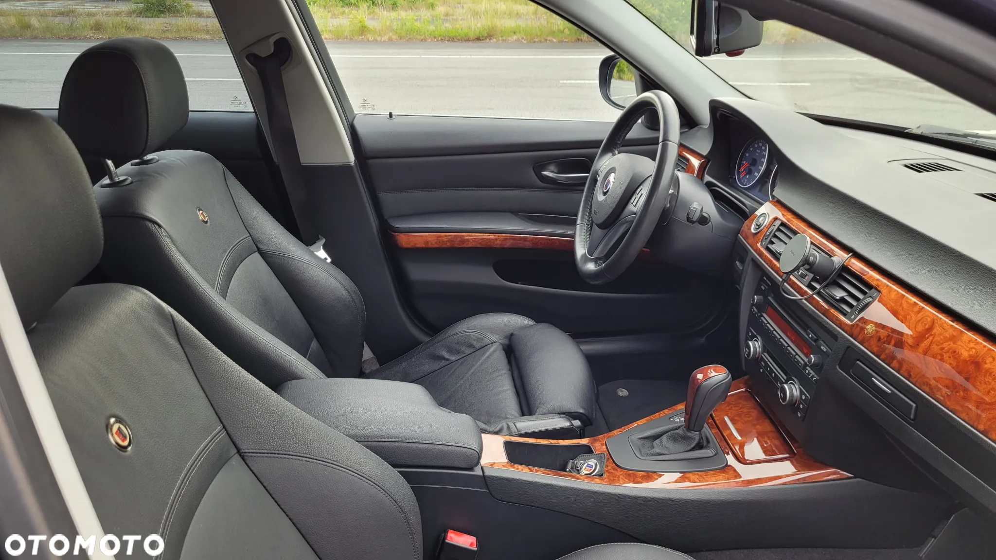 BMW-ALPINA D3 Biturbo Touring Switch-Tronic - 10