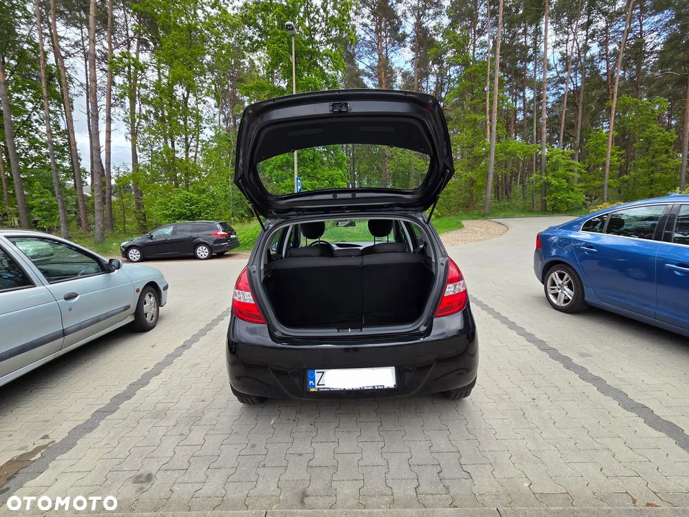 Hyundai i20 1.2 UEFA EURO 2012 Edition - 23