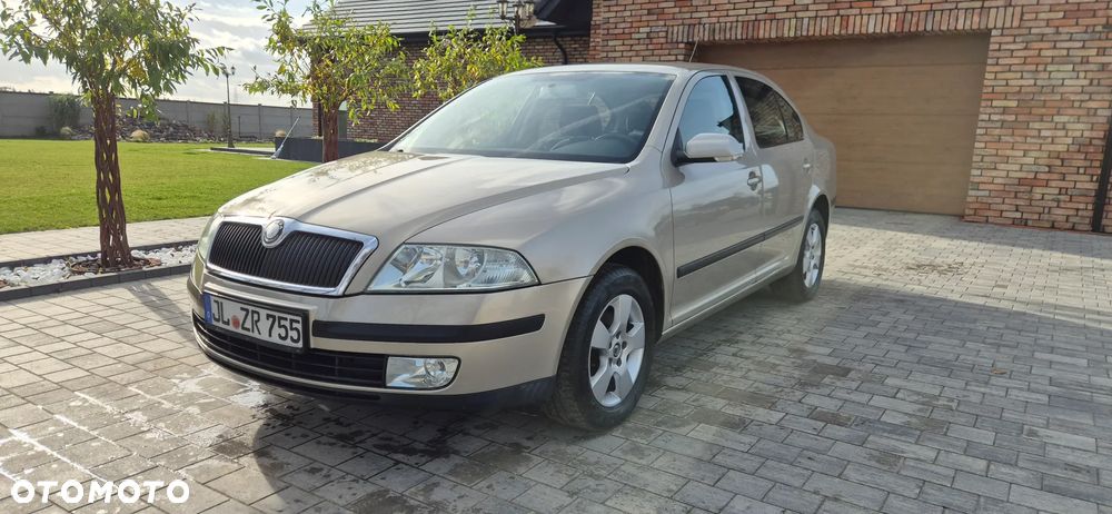 Skoda Octavia 1.6 Active - 1