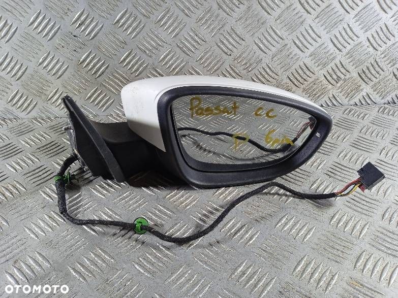 LUSTERKO PRAWE VOLKSWAGEN PASSAT CC - 1