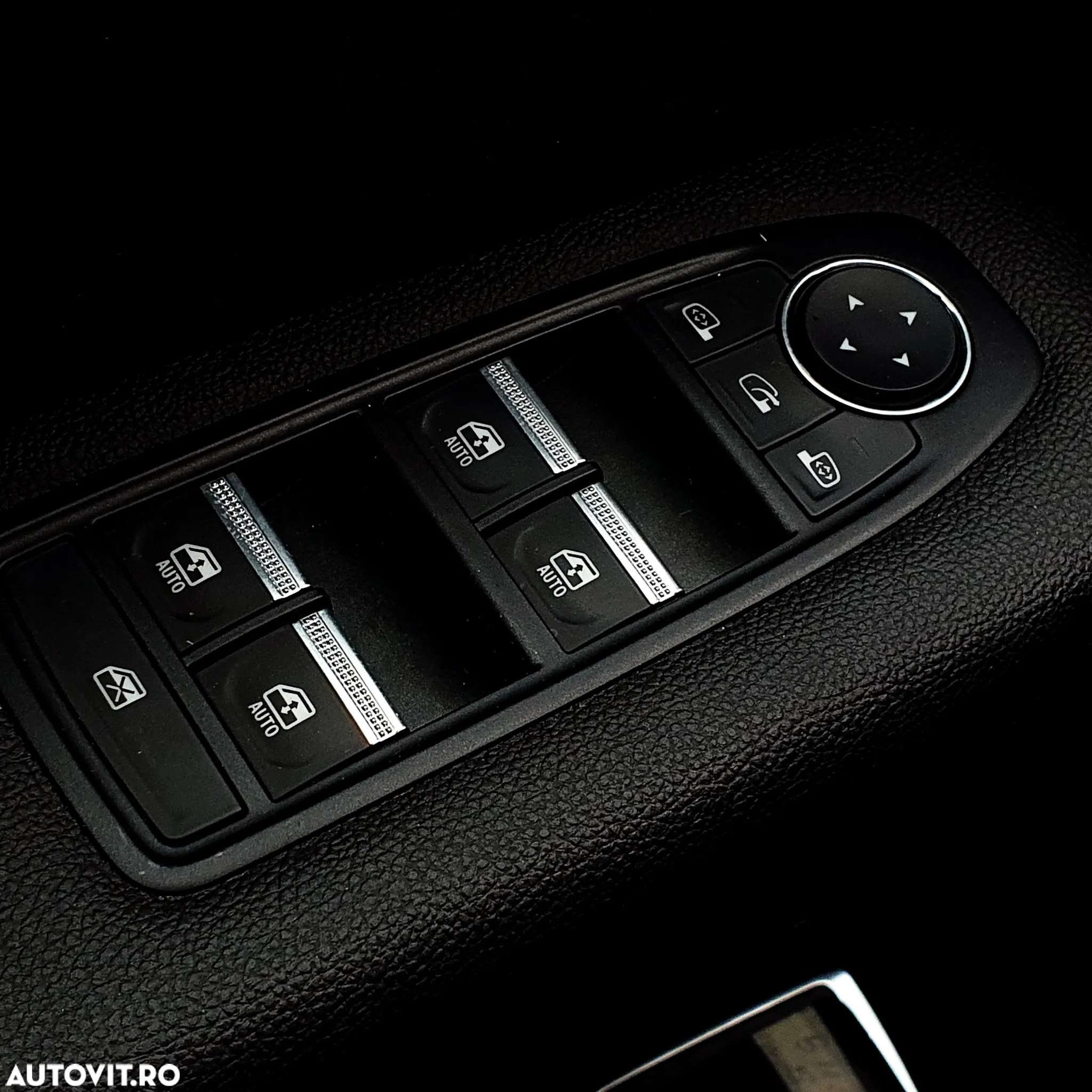 Renault Captur E-Tech Plug-In-Hybrid Intens - 20