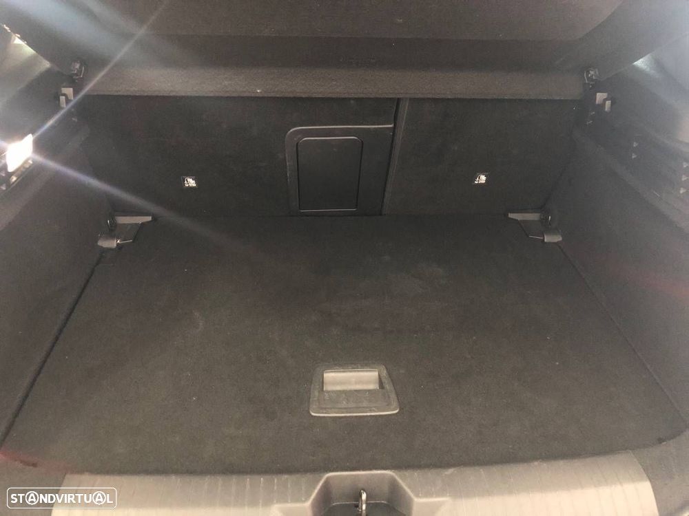 Opel Astra 1.2 T Elegance - 7