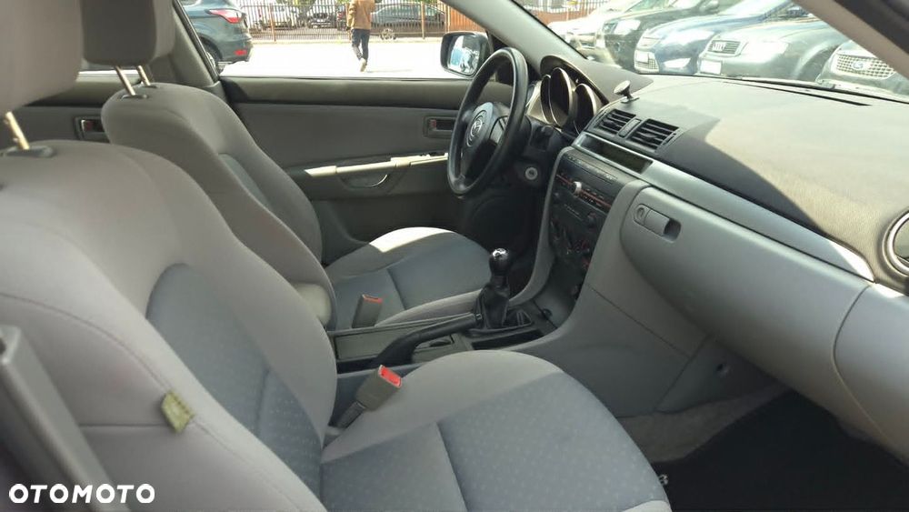 Mazda 3 - 8