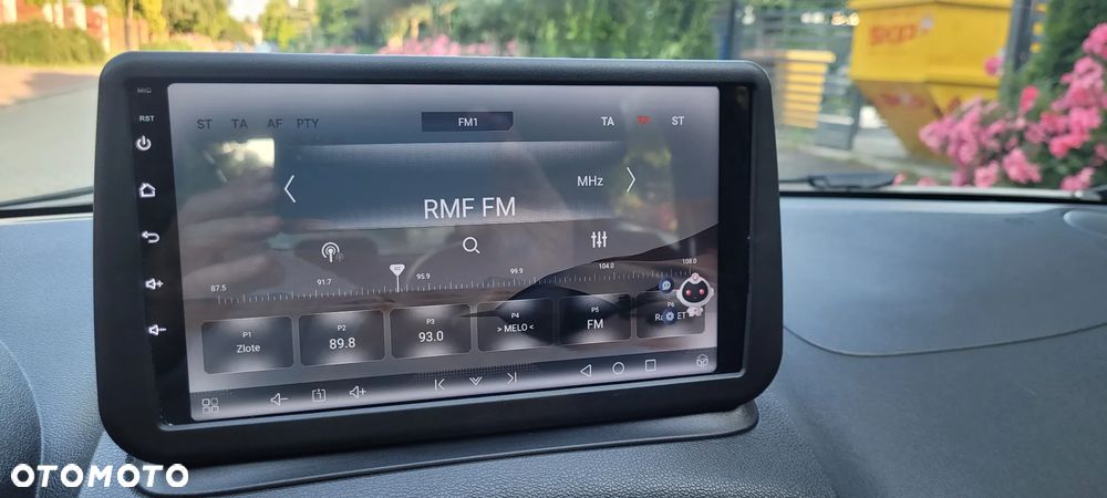 Renault Clio - 21