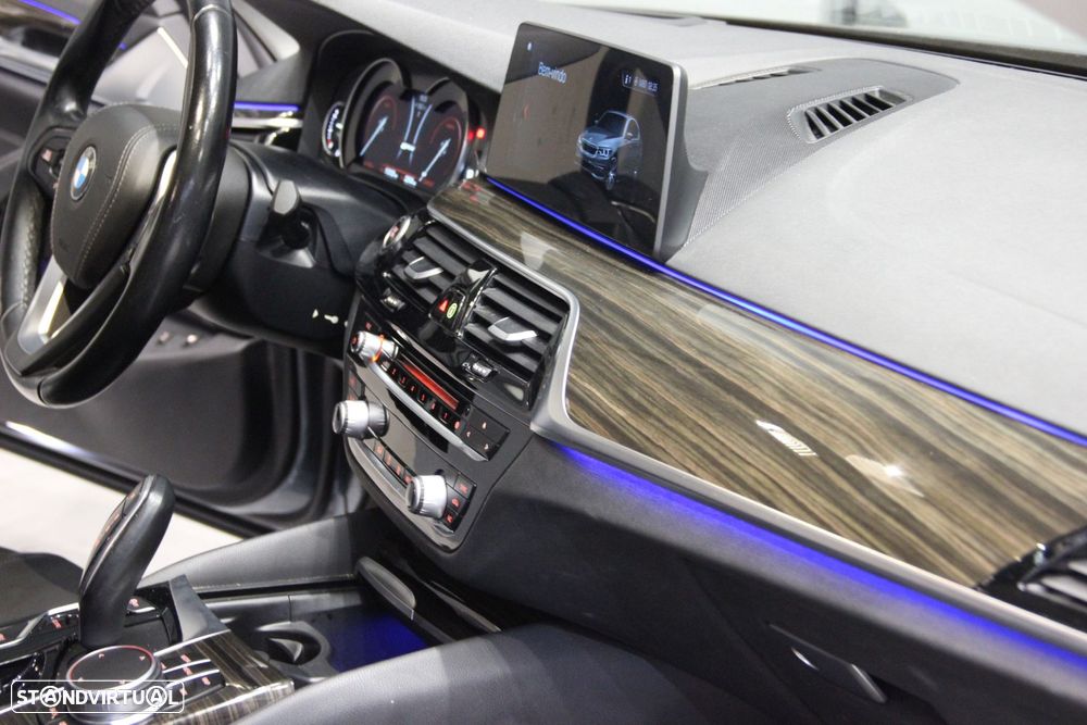 BMW 530 e iPerformance Line Luxury - 7