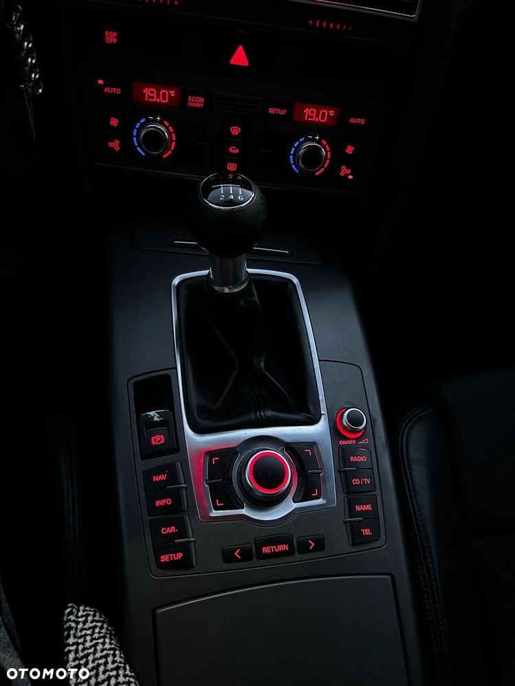 Audi A6 Avant 3.2 FSI - 10