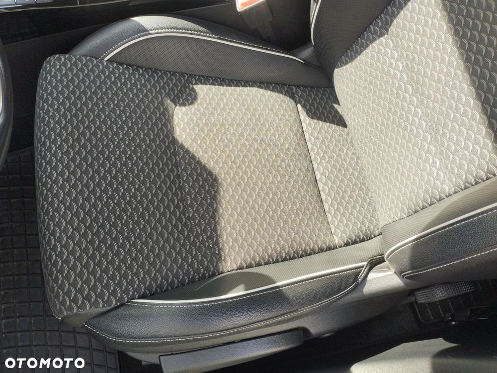 Kia Ceed 1.5 T-GDI Tribute - 12