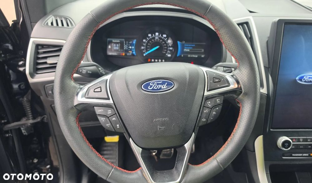 Ford Edge - 10